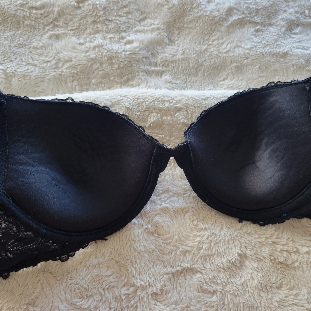 Bra - Picture 2 of 3